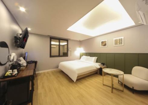 The Stone Bridge Hotel Sasang Busan Esterno foto