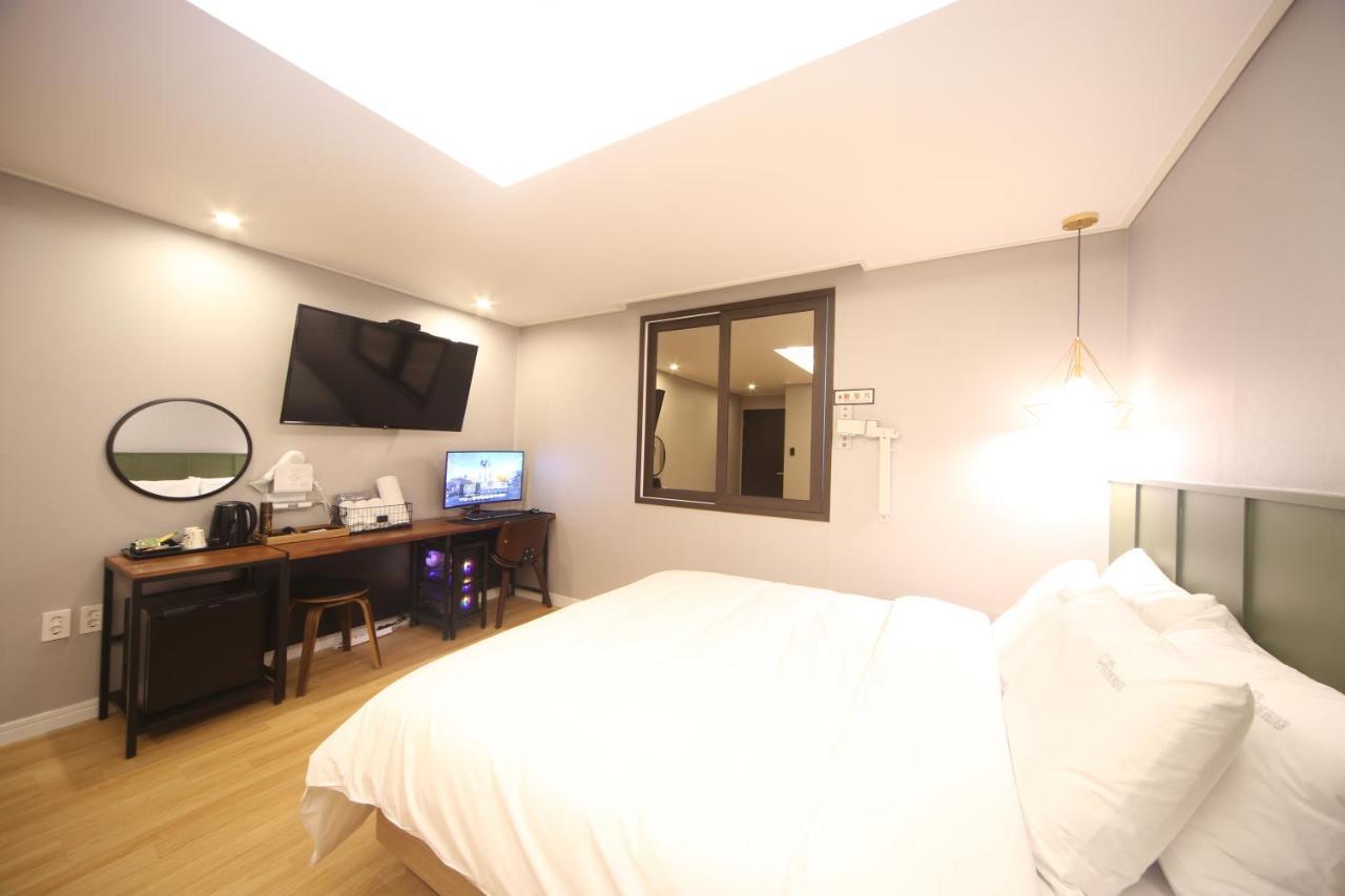 The Stone Bridge Hotel Sasang Busan Esterno foto